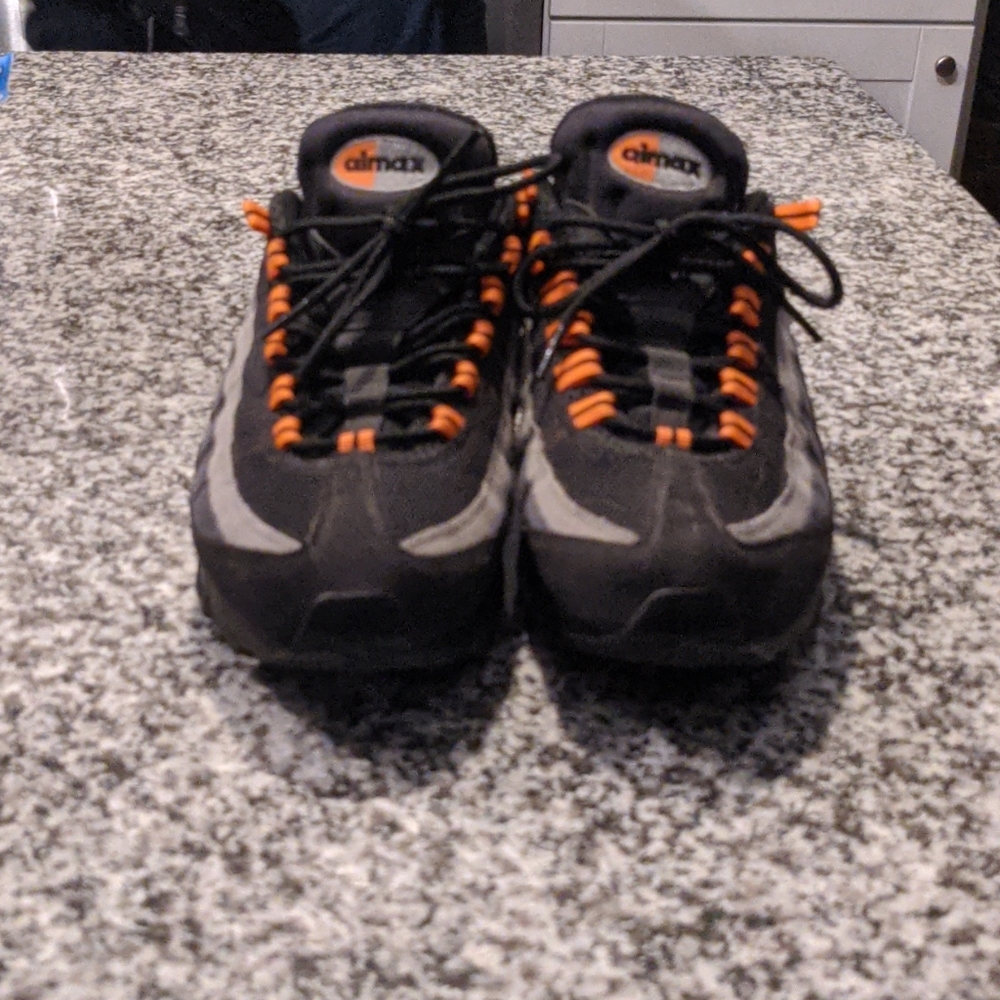 Airmax 95 worn but in good shape